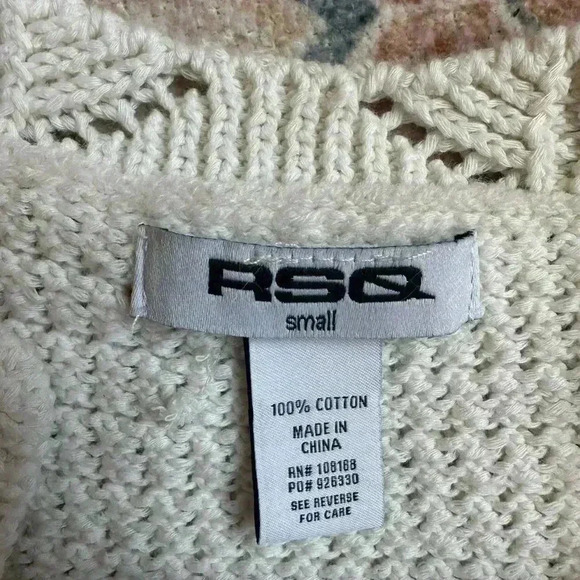 Tilly’s RSQ tank top - Picture 3 of 3